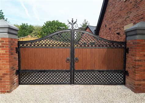 metal driveway gates residential